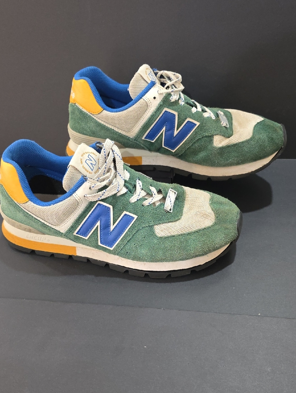 New Balance 574 Green Suede & Beige Mesh Sneakers Mens Size 11